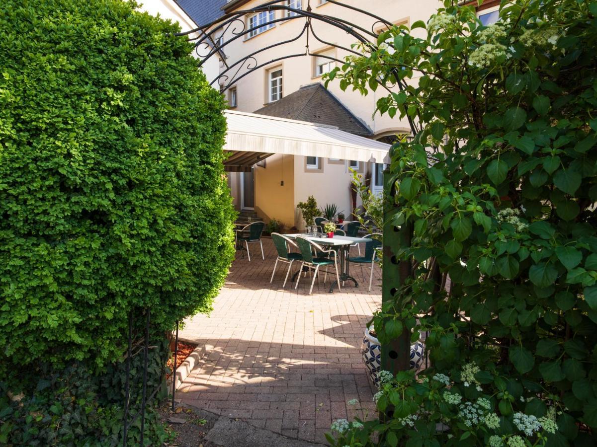 Hotel - Restaurant " Victor Hugo" Vianden Eksteriør bilde